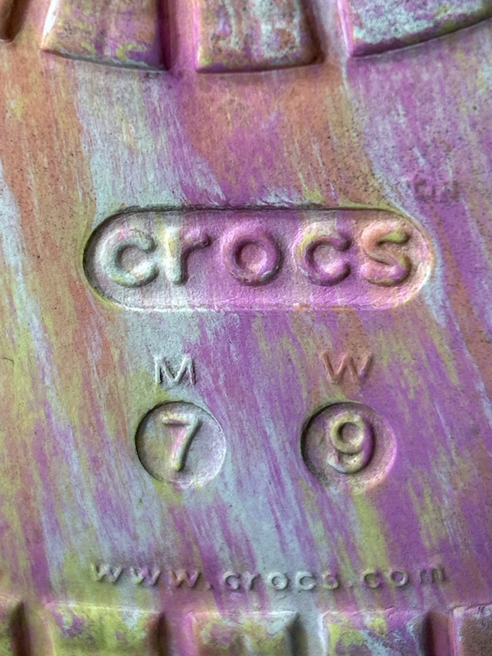 CROCS Classic Slide Sandals in Marbled Papaya |Size 9 - Picture 14 of 14